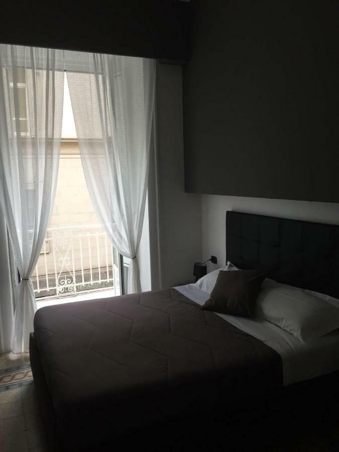 Mb95 - Mezzocannone Luxurious Bed&Breakfast Naples Luaran gambar