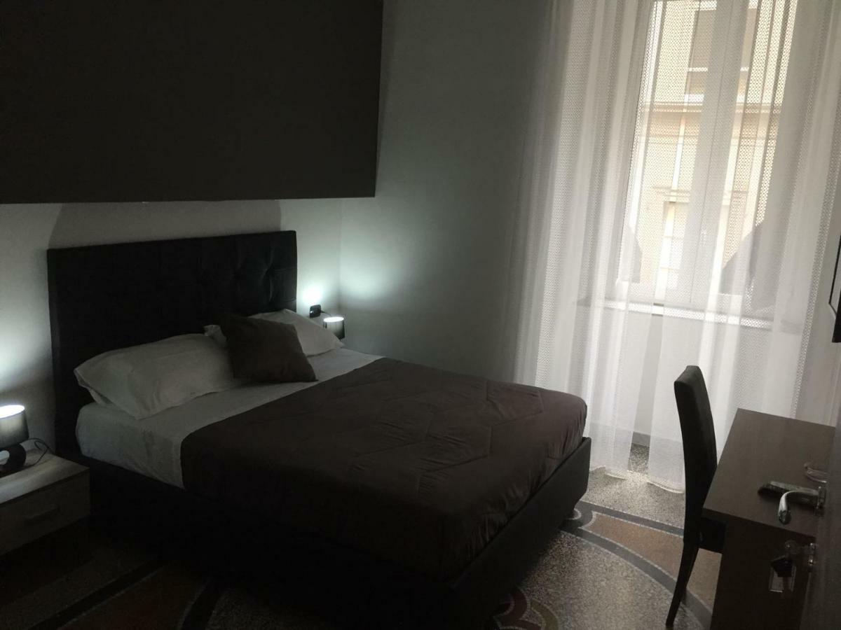 Mb95 - Mezzocannone Luxurious Bed&Breakfast Naples Luaran gambar