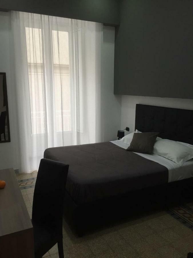 Mb95 - Mezzocannone Luxurious Bed&Breakfast Naples Luaran gambar