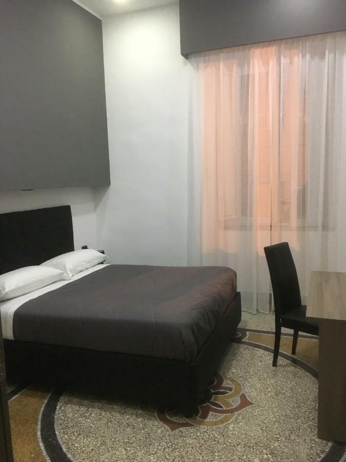Mb95 - Mezzocannone Luxurious Bed&Breakfast Naples Luaran gambar